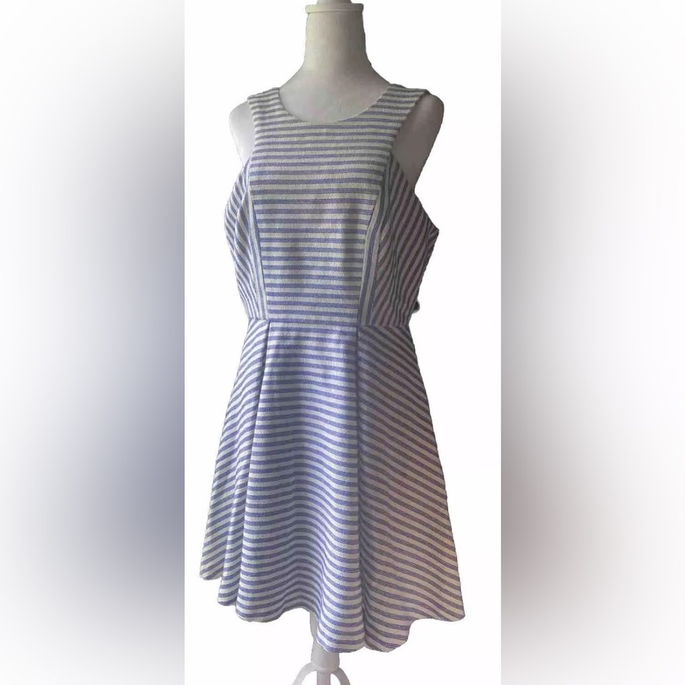 BCBGeneration Dress Size 10 Blue And White‎